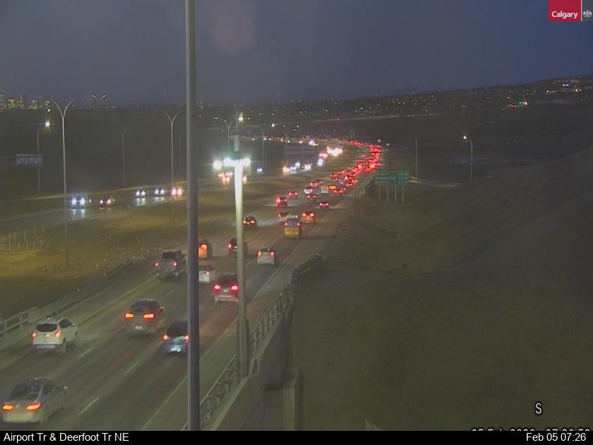 Airport Tr / Deerfoot Tr NE