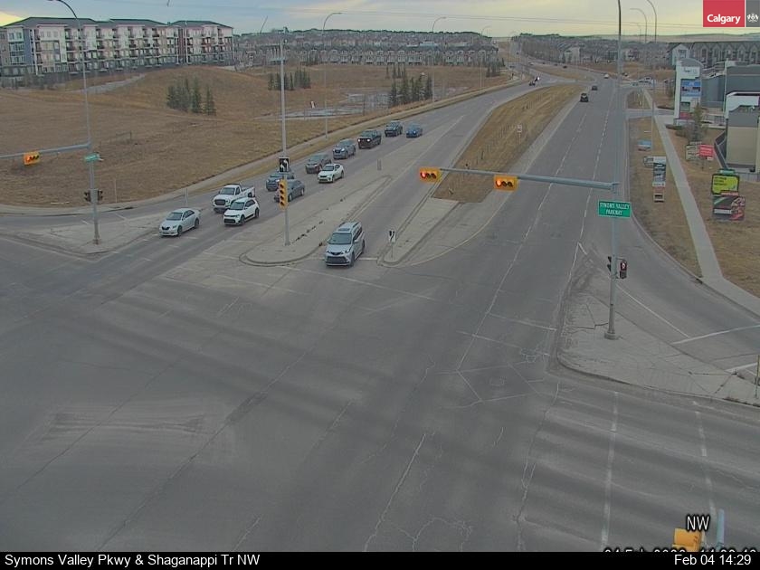 Symons Valley Py / Shaganappi Tr NW