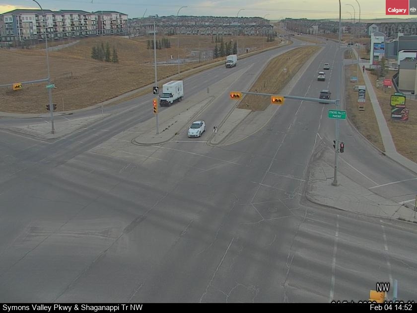 Symons Valley Py / Shaganappi Tr NW