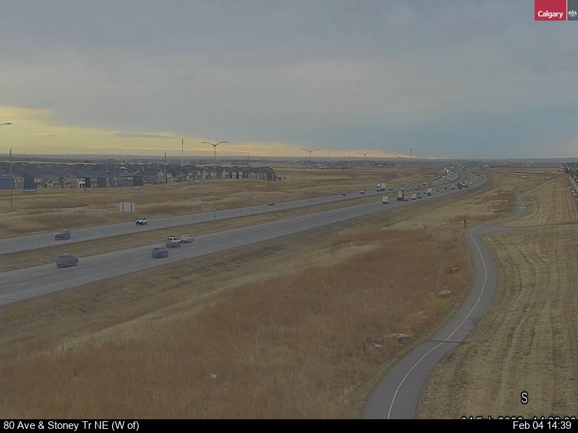 80 Ave / Stoney Tr NE (West of)