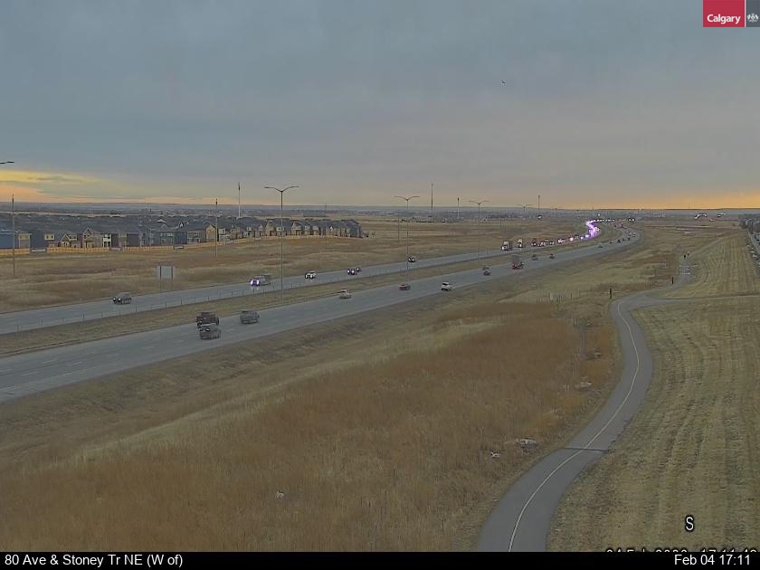 80 Ave / Stoney Tr NE (West of)