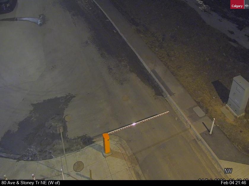 80 Ave / Stoney Tr NE (West of)