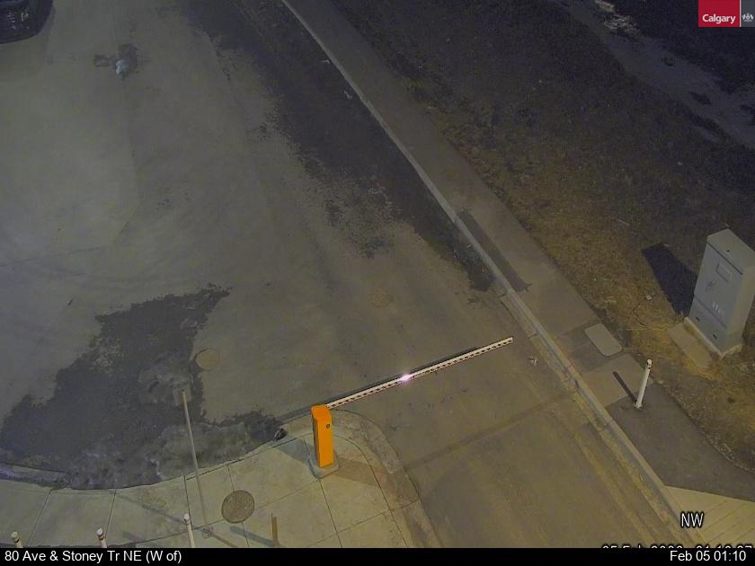 80 Ave / Stoney Tr NE (West of)