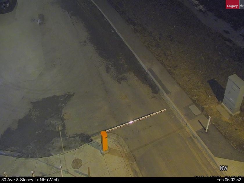 80 Ave / Stoney Tr NE (West of)