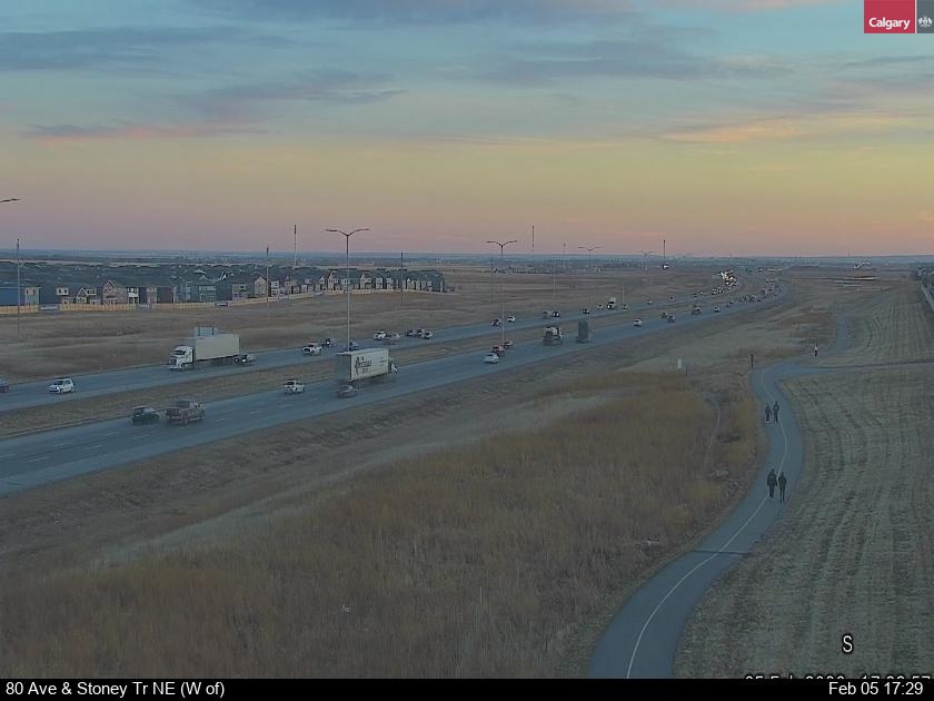 80 Ave / Stoney Tr NE (West of)