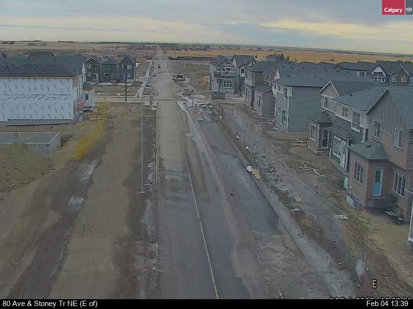 80 Ave / Stoney Tr NE (East of)