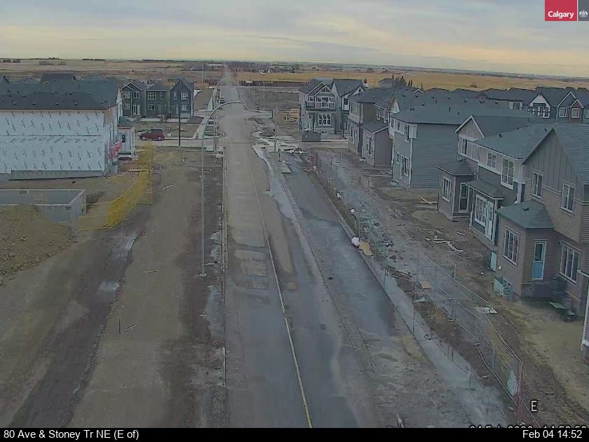 80 Ave / Stoney Tr NE (East of)