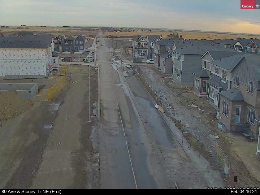 80 Ave / Stoney Tr NE (East of)