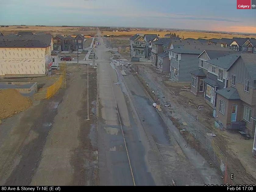 80 Ave / Stoney Tr NE (East of)