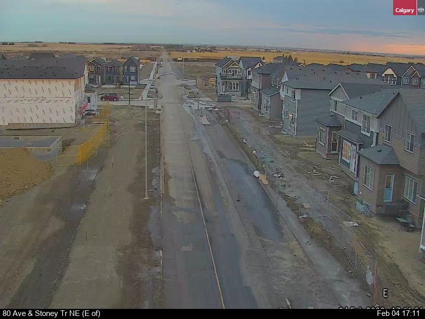 80 Ave / Stoney Tr NE (East of)