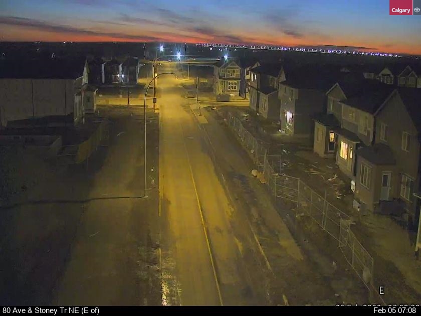 80 Ave / Stoney Tr NE (East of)