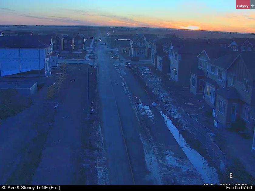 80 Ave / Stoney Tr NE (East of)