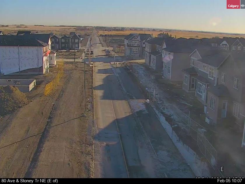 80 Ave / Stoney Tr NE (East of)