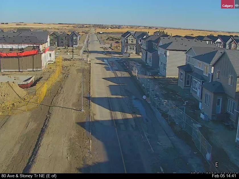 80 Ave / Stoney Tr NE (East of)