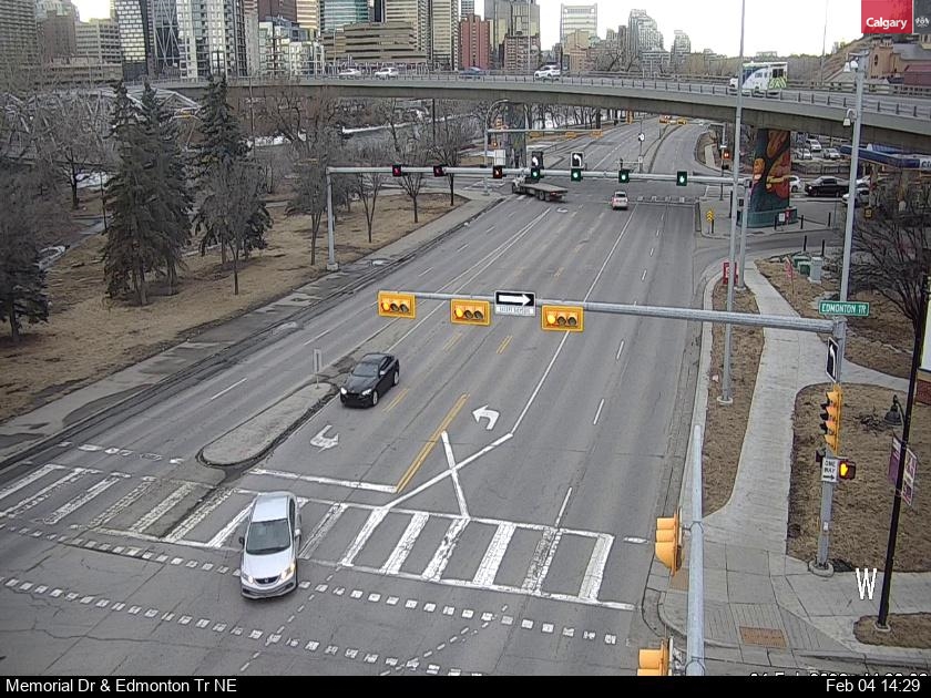 Memorial Drive / Edmonton Trail NE