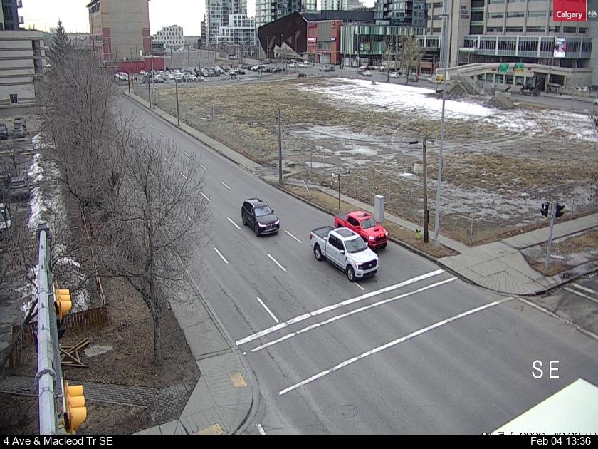 4 Avenue / Macleod Trail S