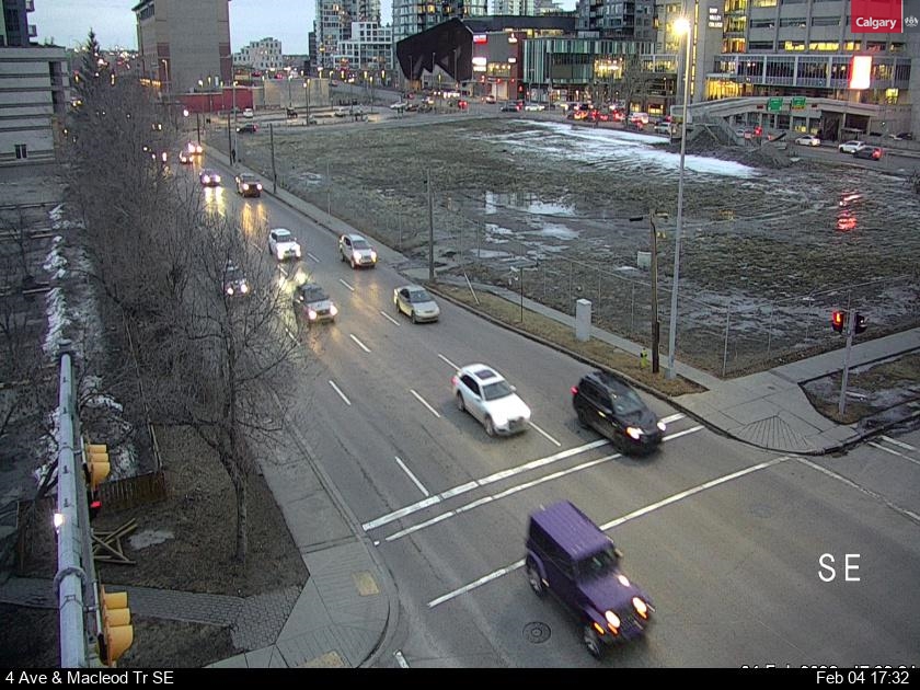 4 Avenue / Macleod Trail S