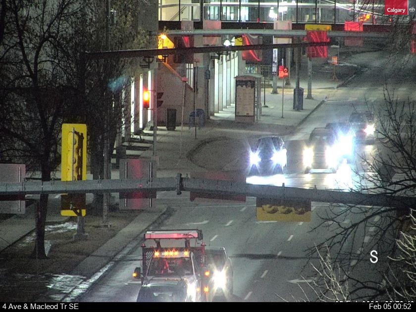 4 Avenue / Macleod Trail S