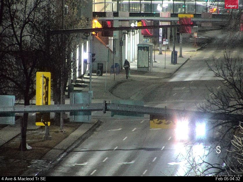 4 Avenue / Macleod Trail S