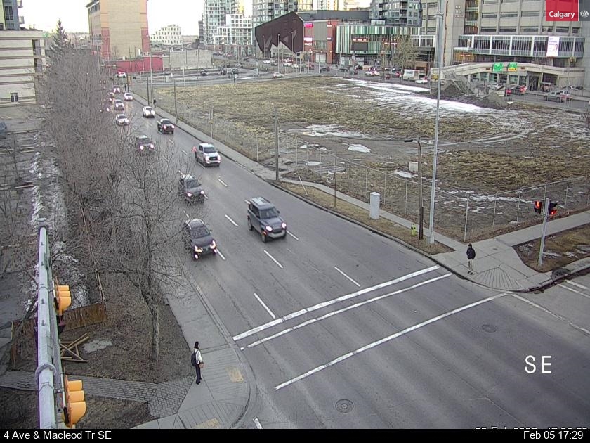 4 Avenue / Macleod Trail S