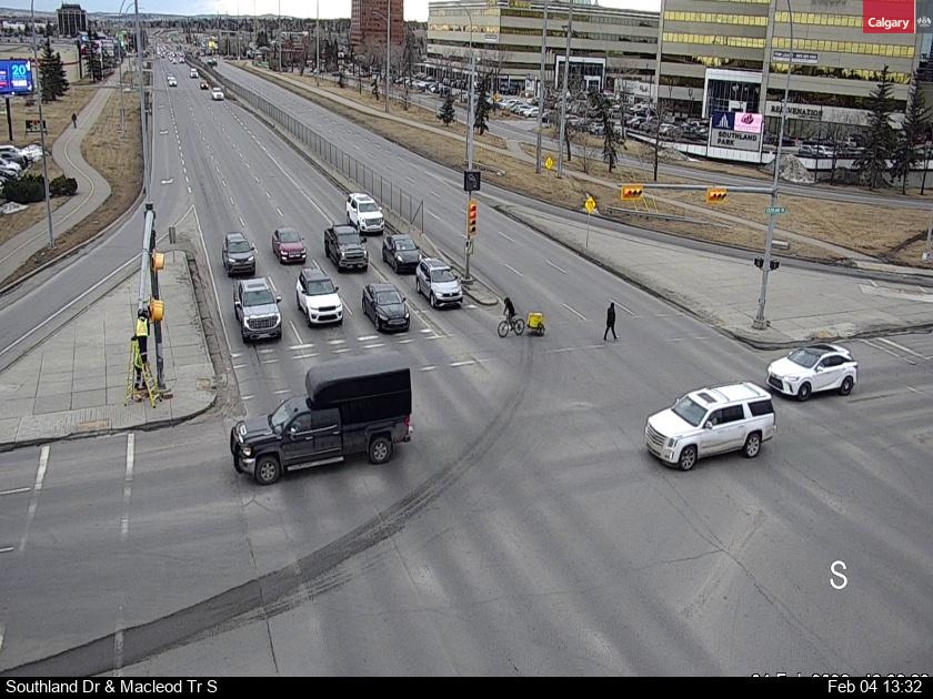 Southland Drive / Macleod Trail S