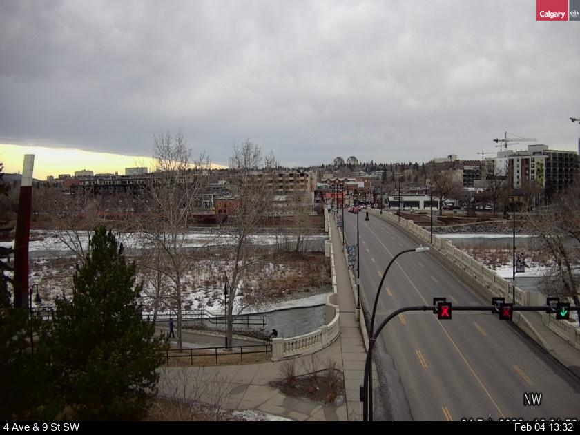 4 Avenue / 9 Street SW