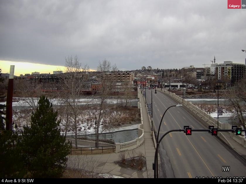 4 Avenue / 9 Street SW