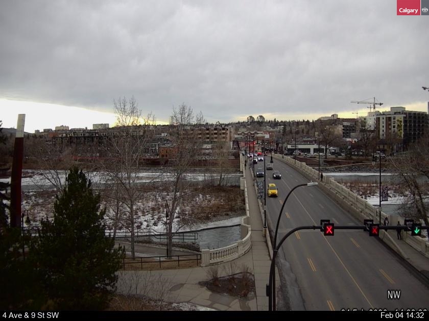 4 Avenue / 9 Street SW