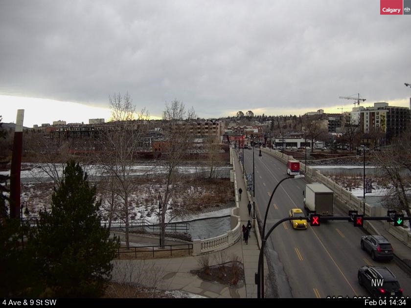 4 Avenue / 9 Street SW