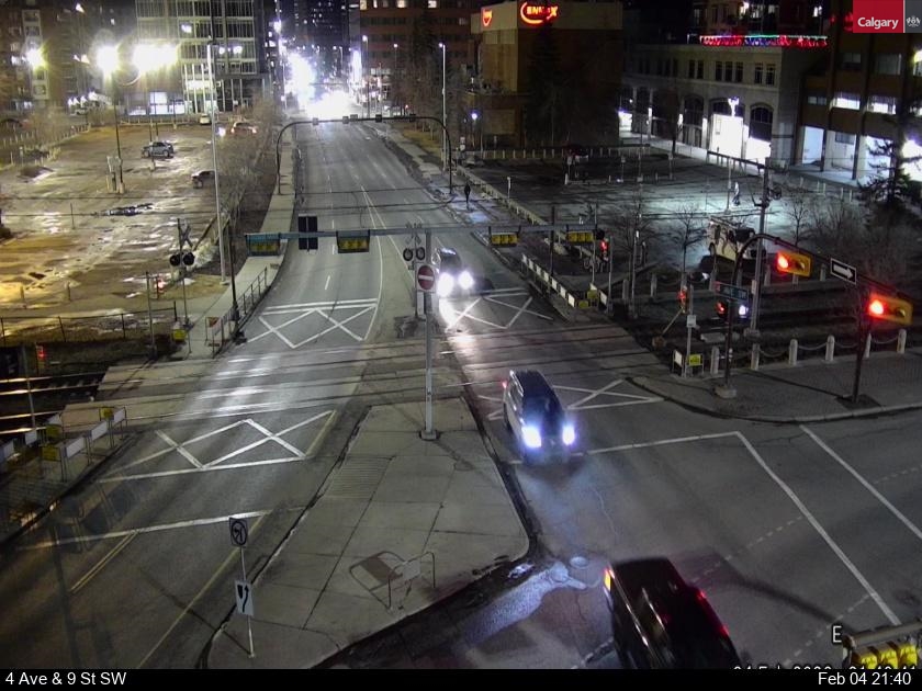 4 Avenue / 9 Street SW