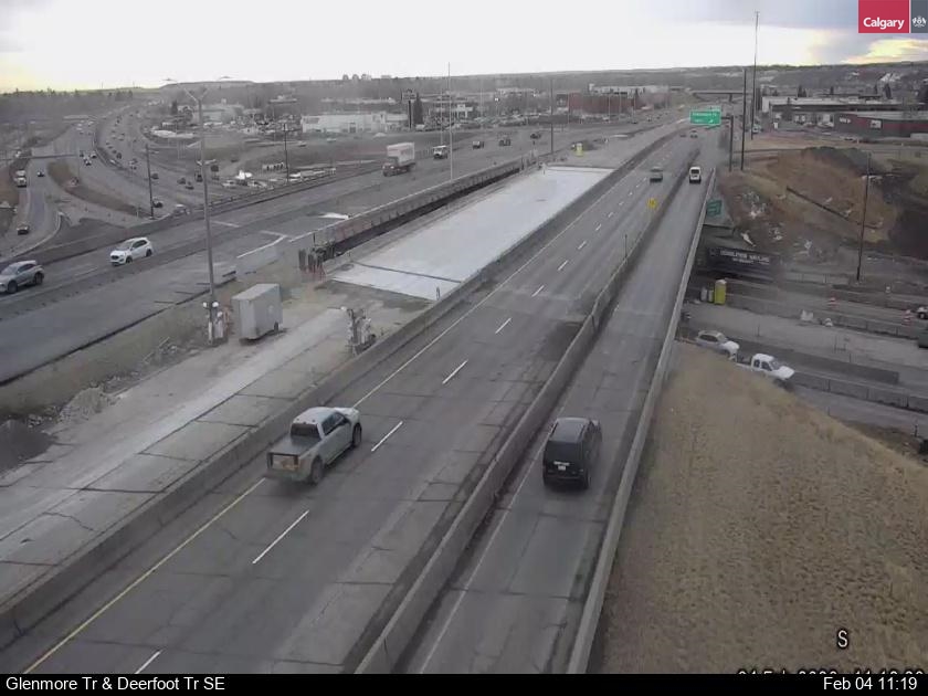 Glenmore Trail / Deerfoot Trail SE