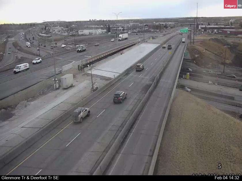 Glenmore Trail / Deerfoot Trail SE