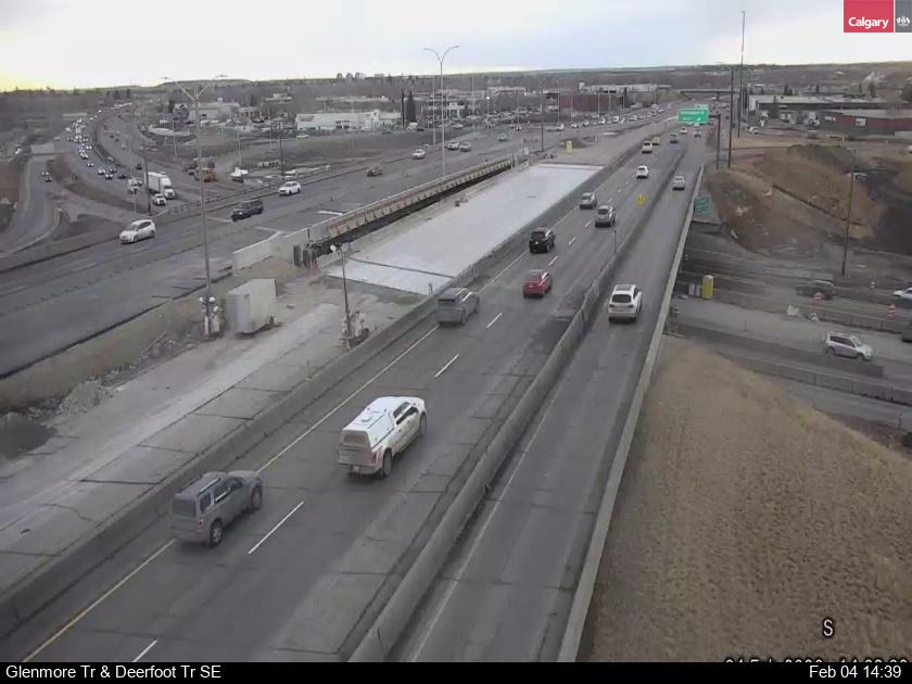 Glenmore Trail / Deerfoot Trail SE
