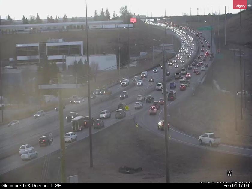 Glenmore Trail / Deerfoot Trail SE