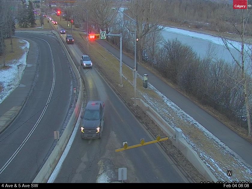 4 Avenue / 10 Street SW