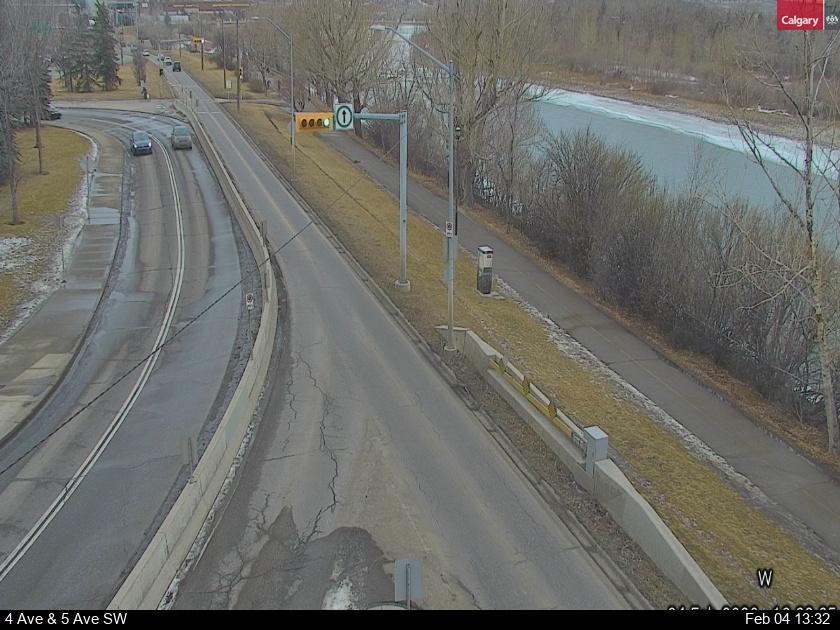 4 Avenue / 10 Street SW