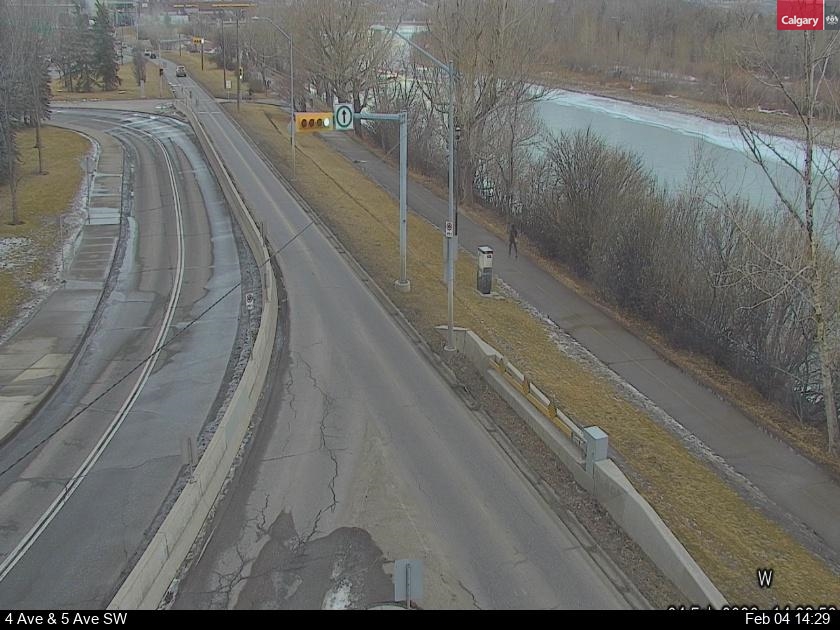 4 Avenue / 10 Street SW