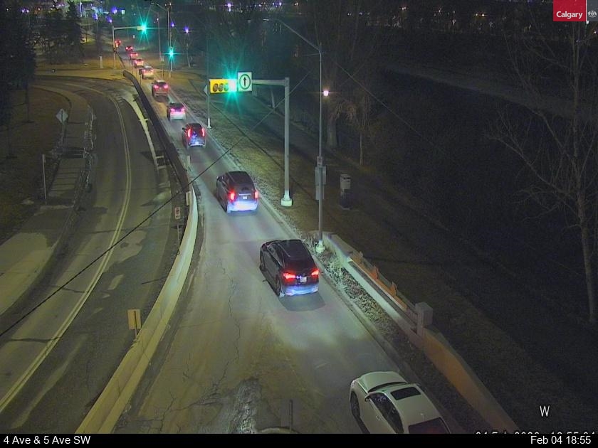 4 Avenue / 10 Street SW