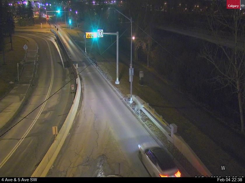 4 Avenue / 10 Street SW