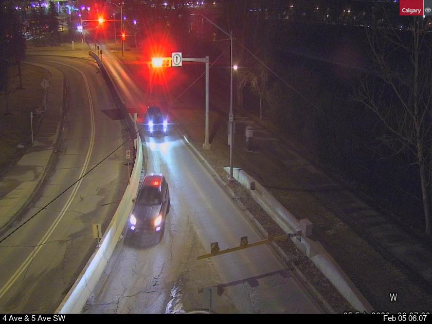 4 Avenue / 10 Street SW