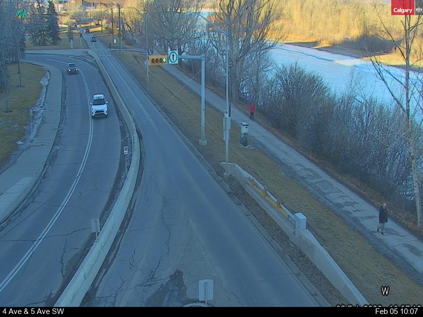 4 Avenue / 10 Street SW