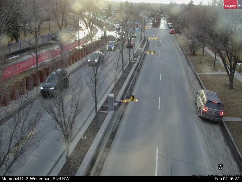 Memorial Drive / 10A Street NW