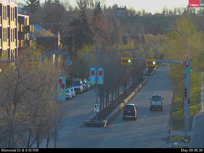 Webcam of Memorial Drive at 9 Street