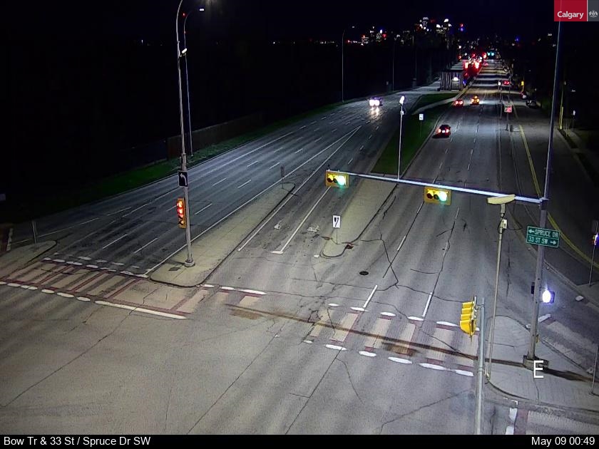 Webcam of Bow Trail at 33 Street
