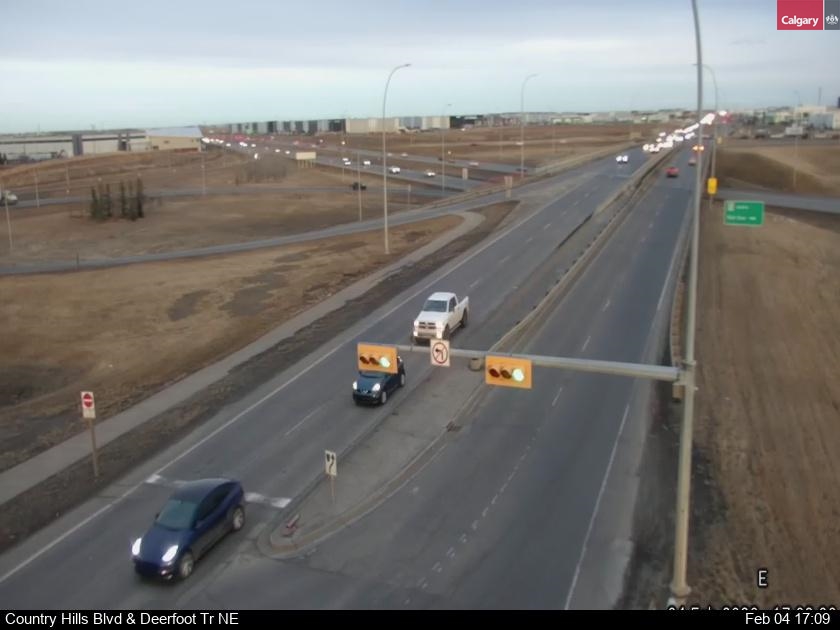 Country Hills Blvd / Deerfoot Trail NE