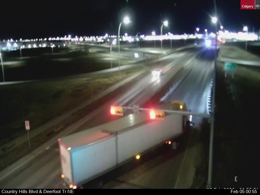 Country Hills Blvd / Deerfoot Trail NE