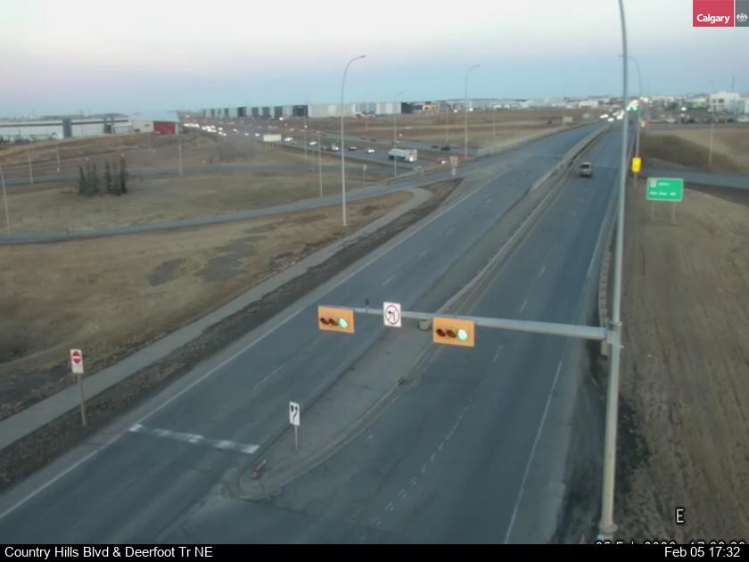 Country Hills Blvd / Deerfoot Trail NE