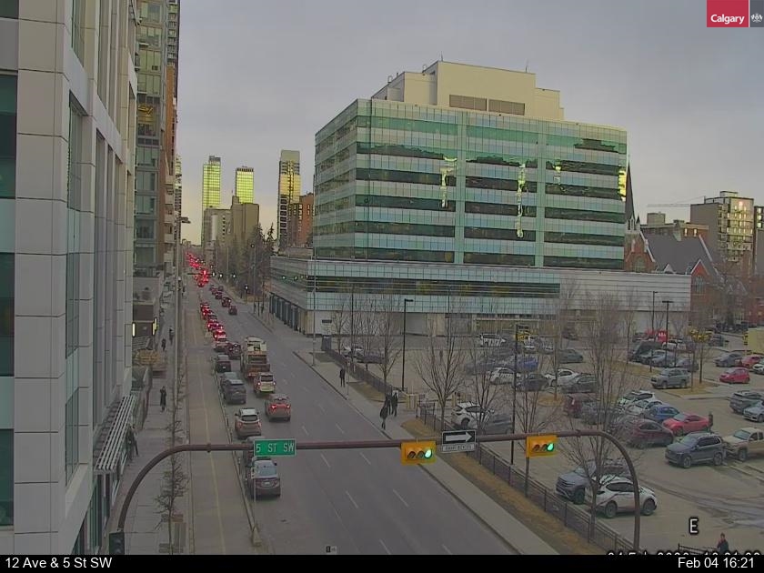 12 Avenue / 5 Street SW