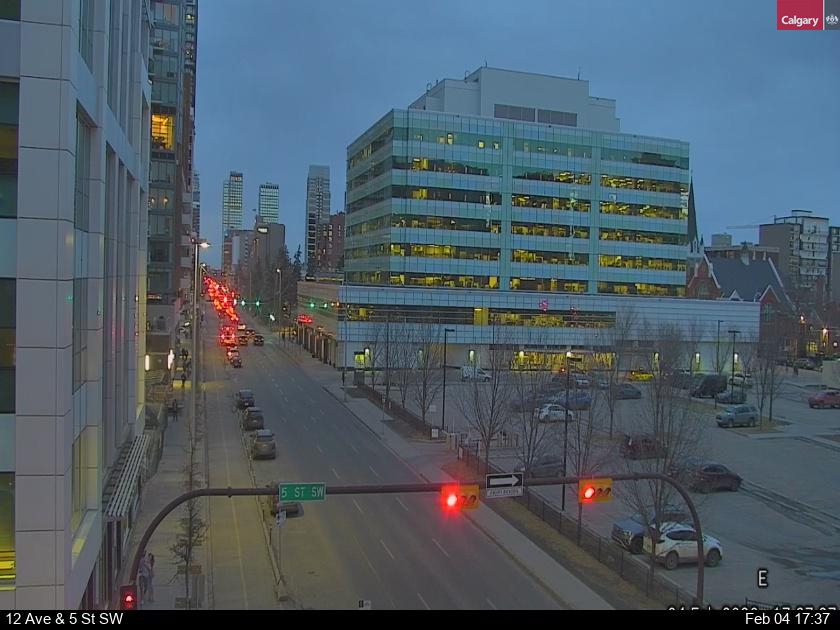 12 Avenue / 5 Street SW