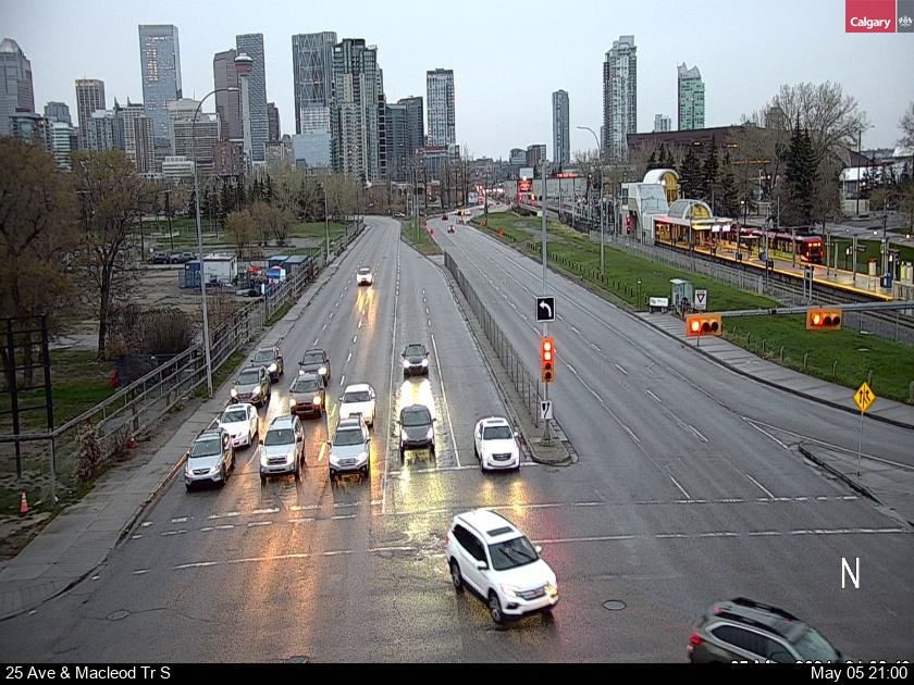 Webcam of Macleod Trail at 25 Ave SE